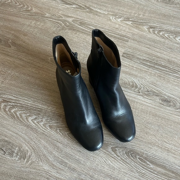 Naturalizer Black Ankle Boots - Picture 2 of 6